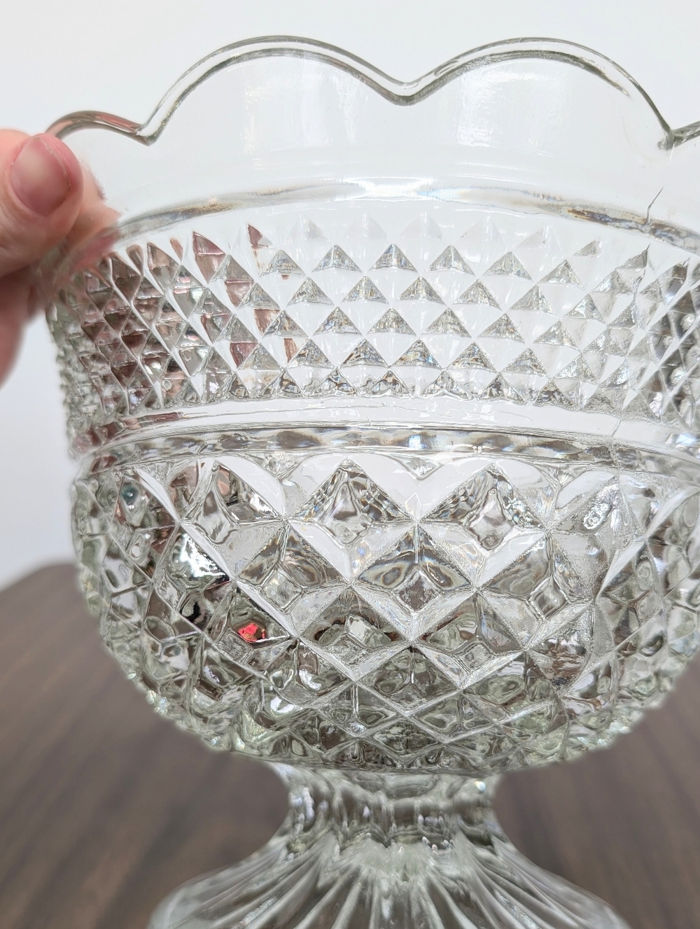 Vintage Anchor Hocking Wexford Pattern Footed Glass Salad Or Parfait Bowl - Picture 7 of 8